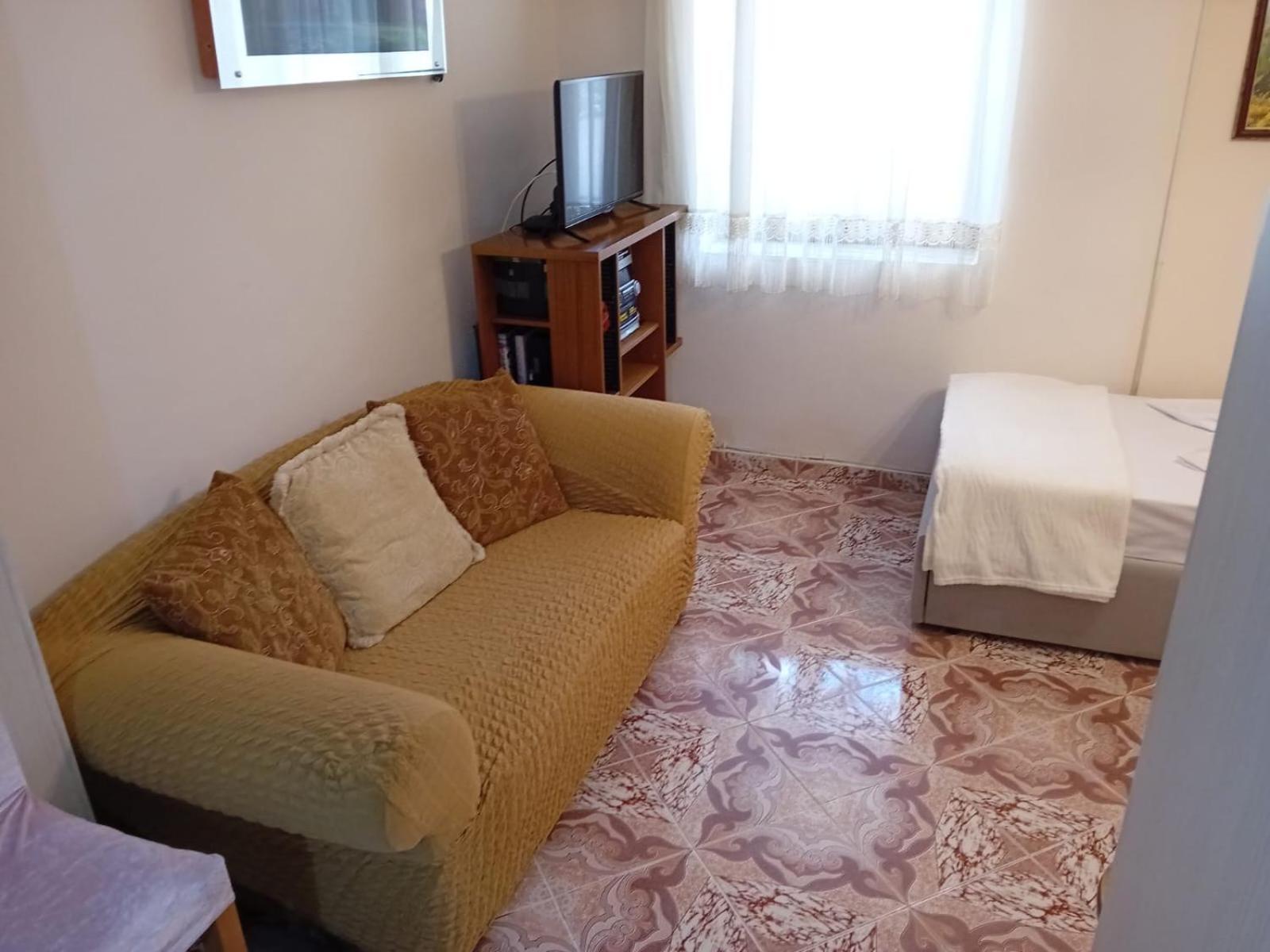 Gogo'S Sea Side Apartment ซารานเดอ ภายนอก รูปภาพ