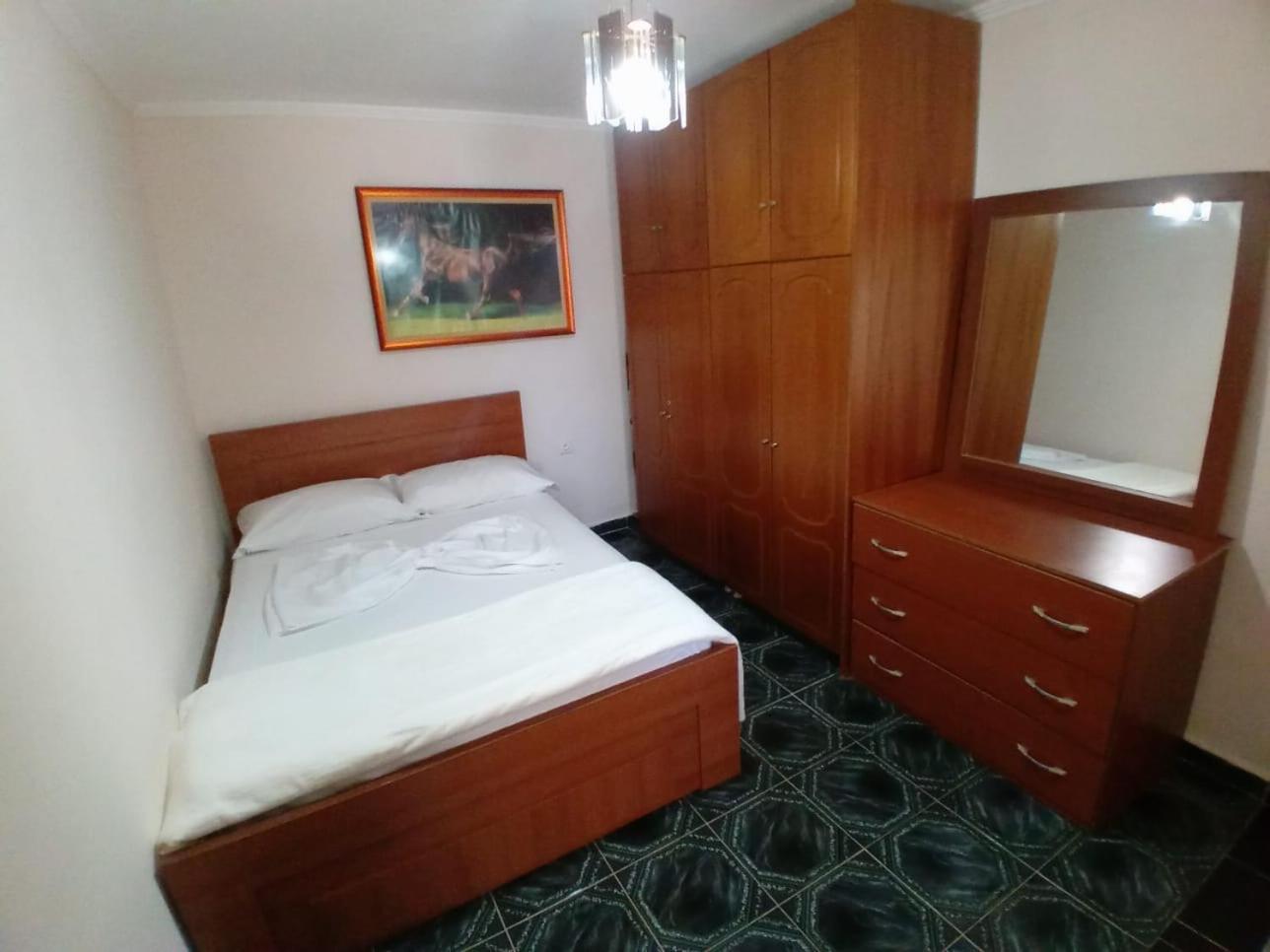 Gogo'S Sea Side Apartment ซารานเดอ ภายนอก รูปภาพ